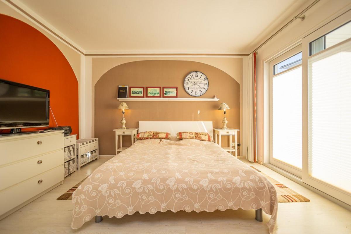 Studio 2 Im Eg Haus Stranddistel, Geschmackvoll Eingerichtete Ferienwohnung Fur 2 Personen In Zingst Exterior photo